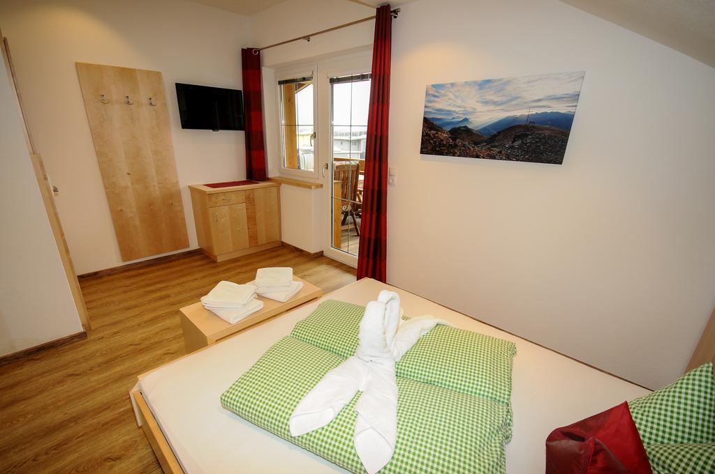 Ferienwohnung Gundolf Christine Arzl im Pitztal Rum bild